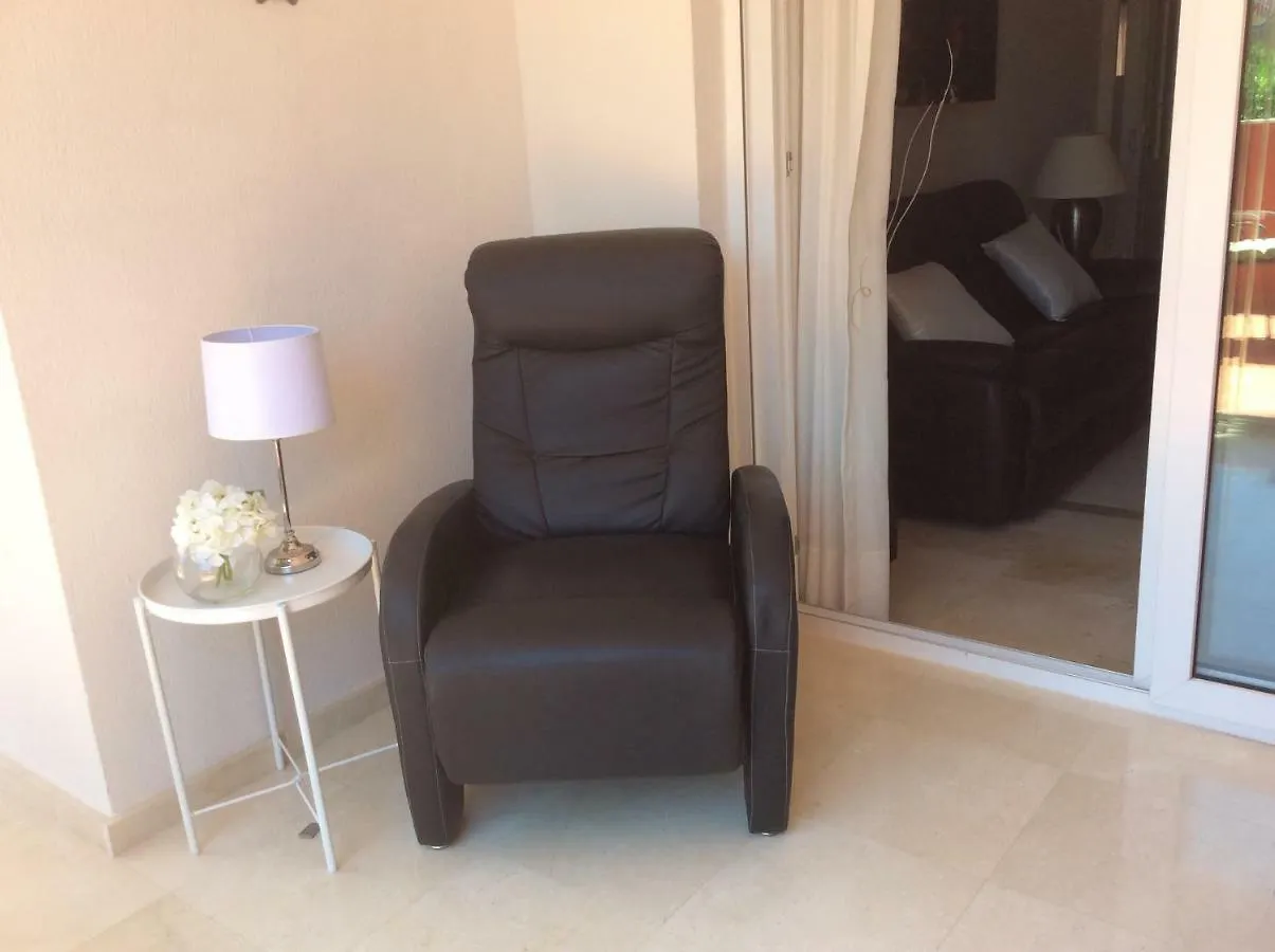 Agua Marina Exklusiv Apartment ベナルマデナ